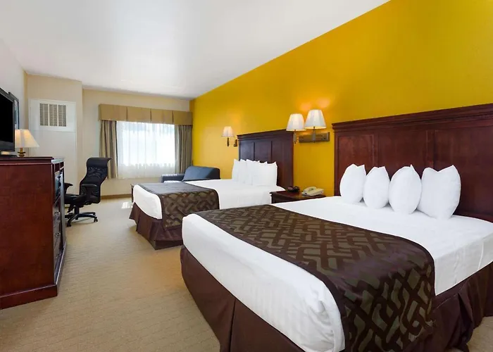 The Montcler - Redberri Luxury Collection Hotel 4*